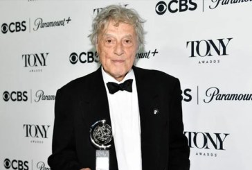 অস্কারজয়ী ব্রিটিশ নাট্যকার টম স্টপার্ড এর প্রয়াণ