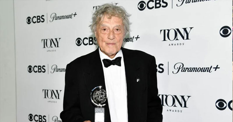 অস্কারজয়ী ব্রিটিশ নাট্যকার টম স্টপার্ড এর প্রয়াণ