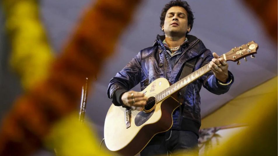 এক প্রজন্মের কণ্ঠস্বর: জুবিন গার্গের মৃত্যুতে শোকস্তব্ধ আসাম