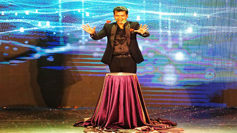 থাইল্যান্ডের গালা শো মাতাতে যাচ্ছেন জাদুশিল্পী প্রিন্স হারুন